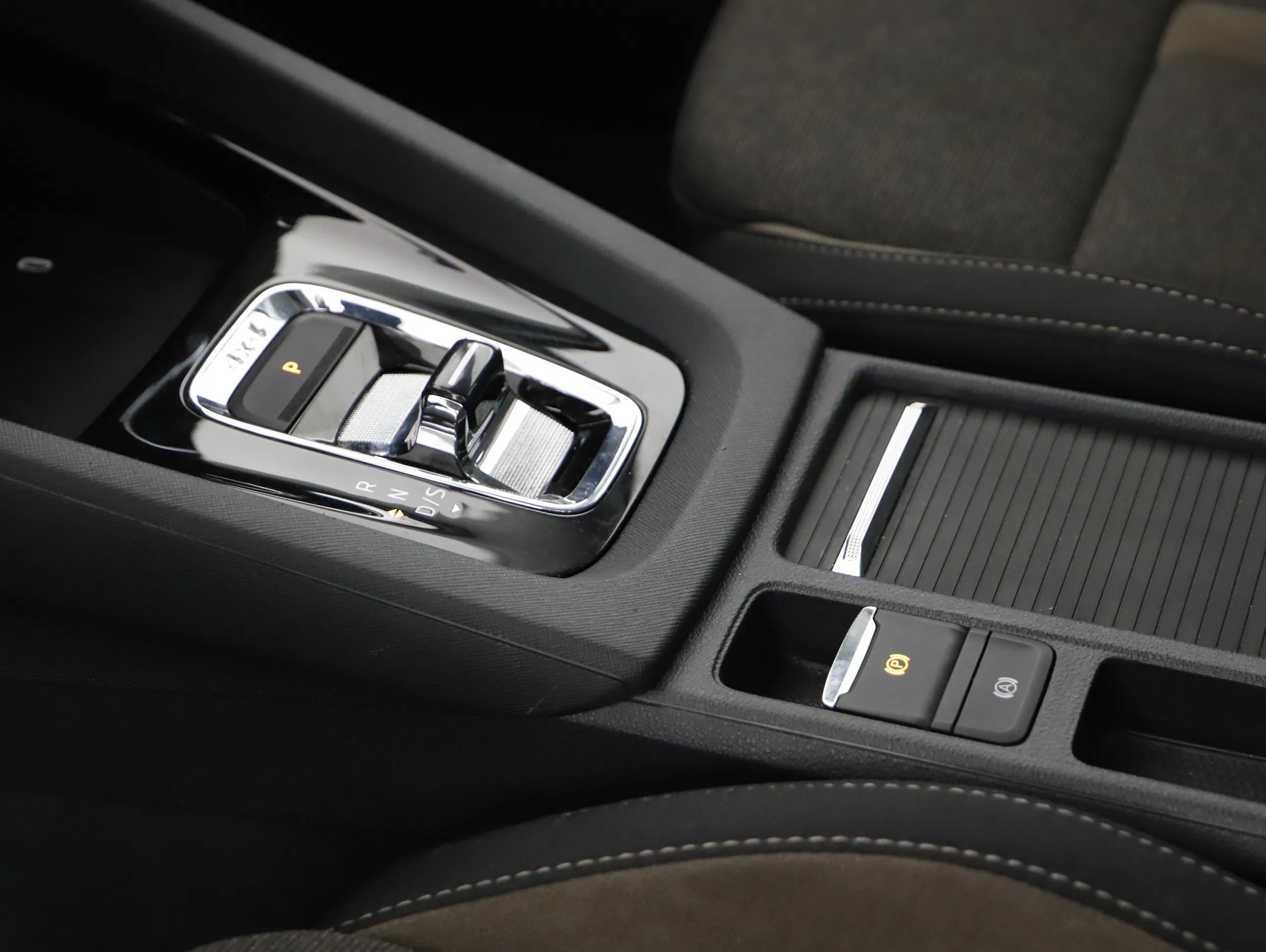 Skoda Octavia Combi 2.0TDI Scout 4X4 DSG | Bild 6 von 25