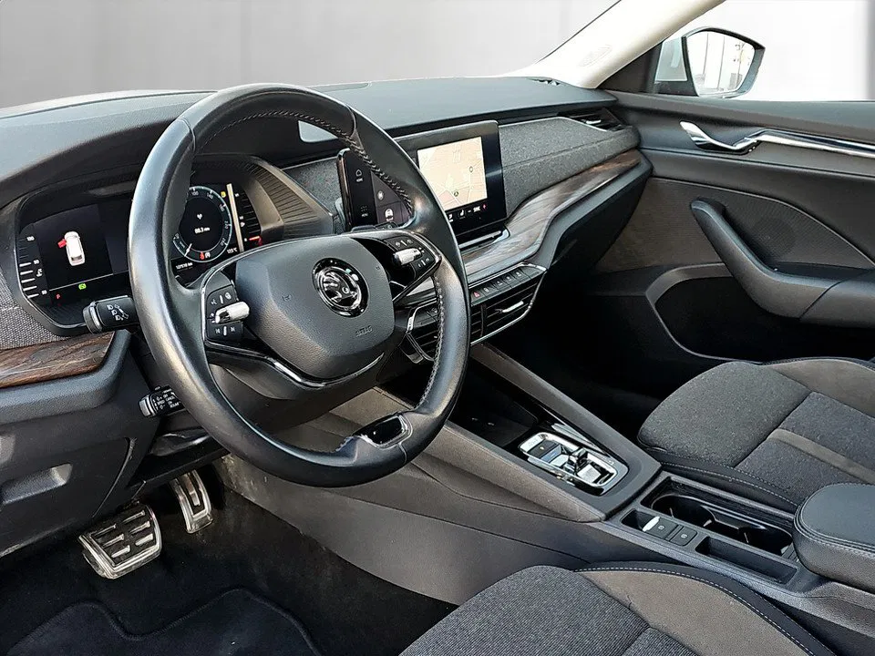 Skoda Octavia Combi 2.0TDI Scout 4X4 DSG | Bild 10 von 22