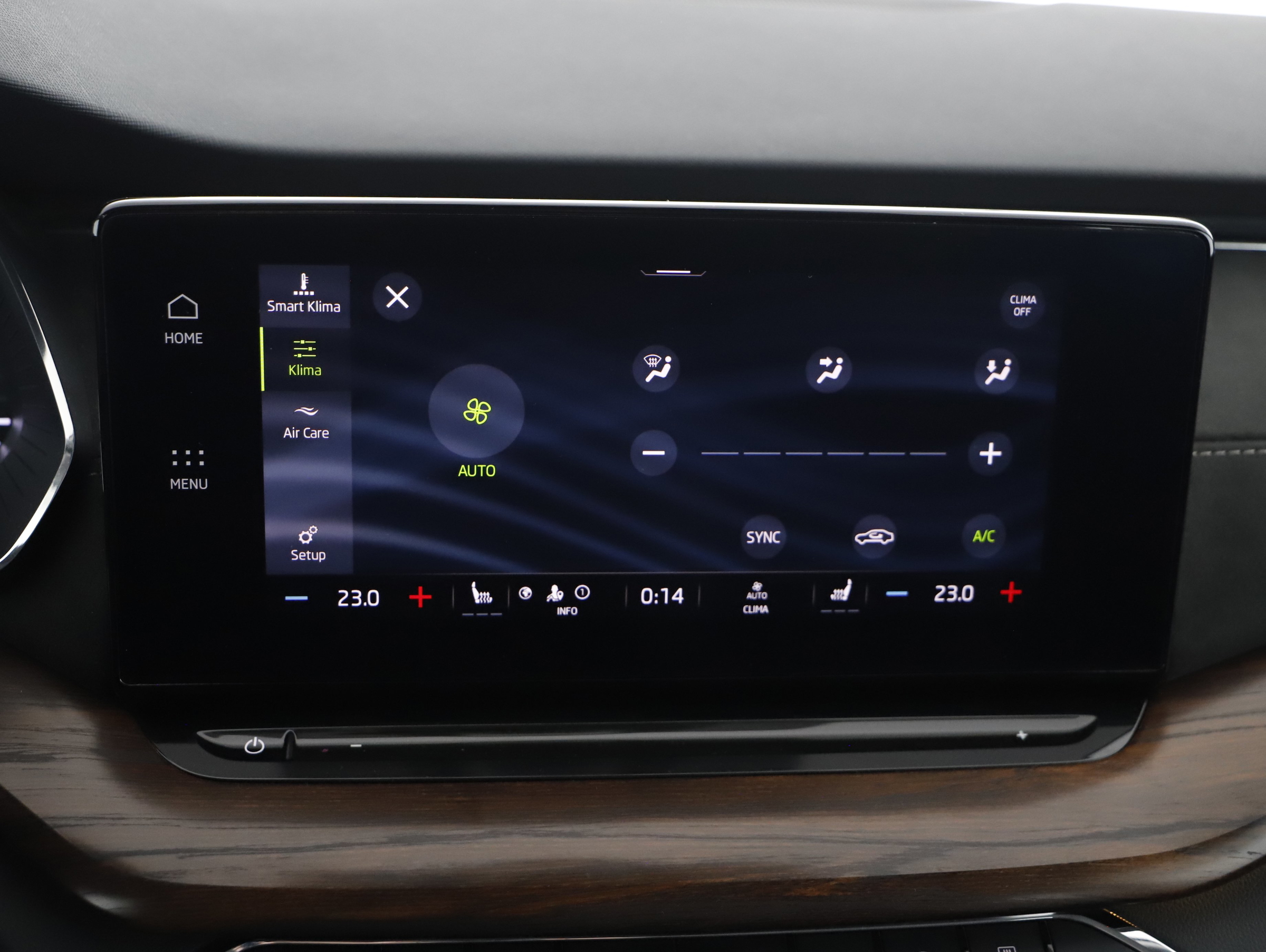 Skoda Octavia Combi 2.0 TDI Scout | Bild 20 von 27