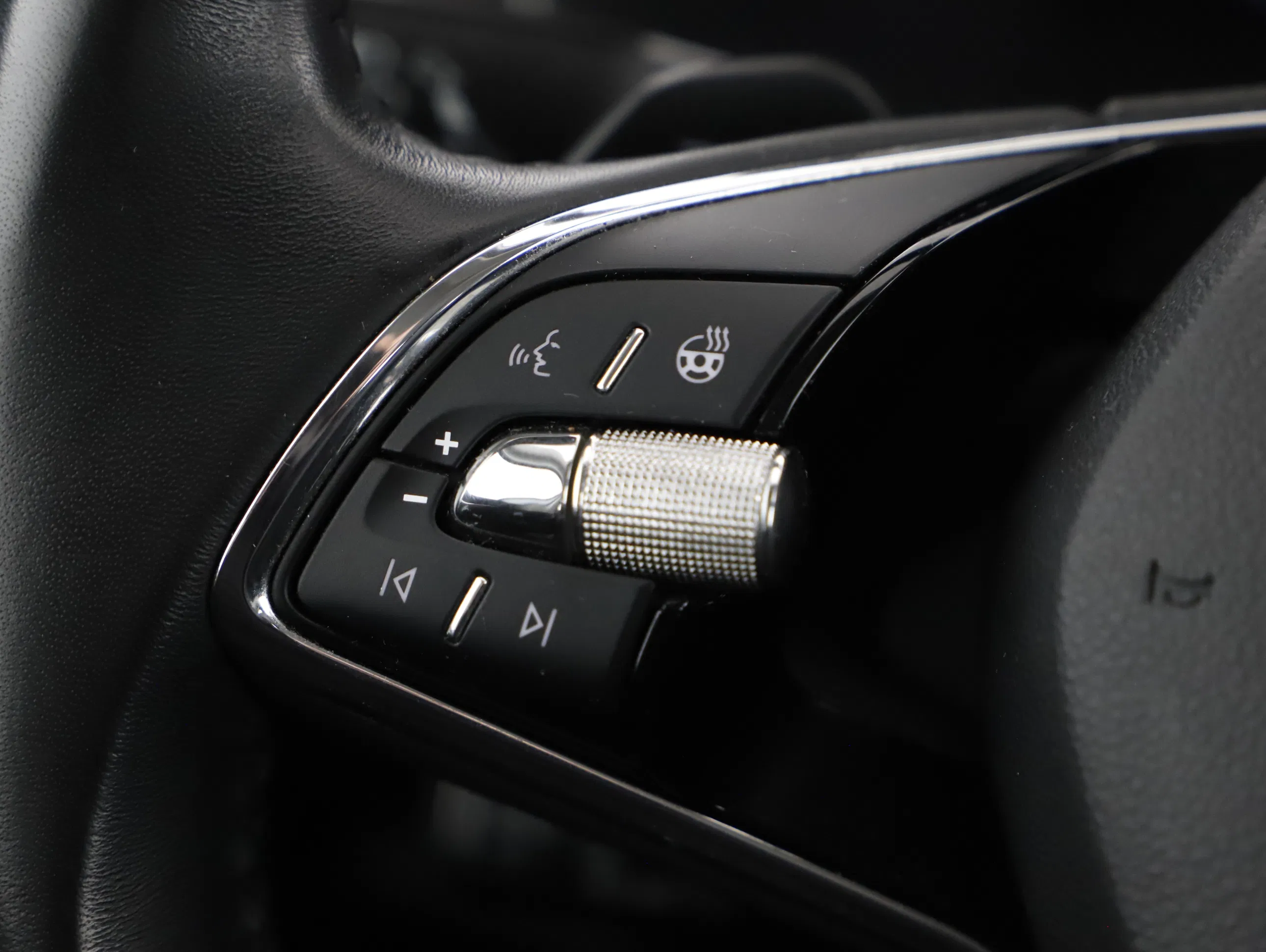 Skoda Octavia Combi 2.0 TDI Scout | Bild 21 von 27