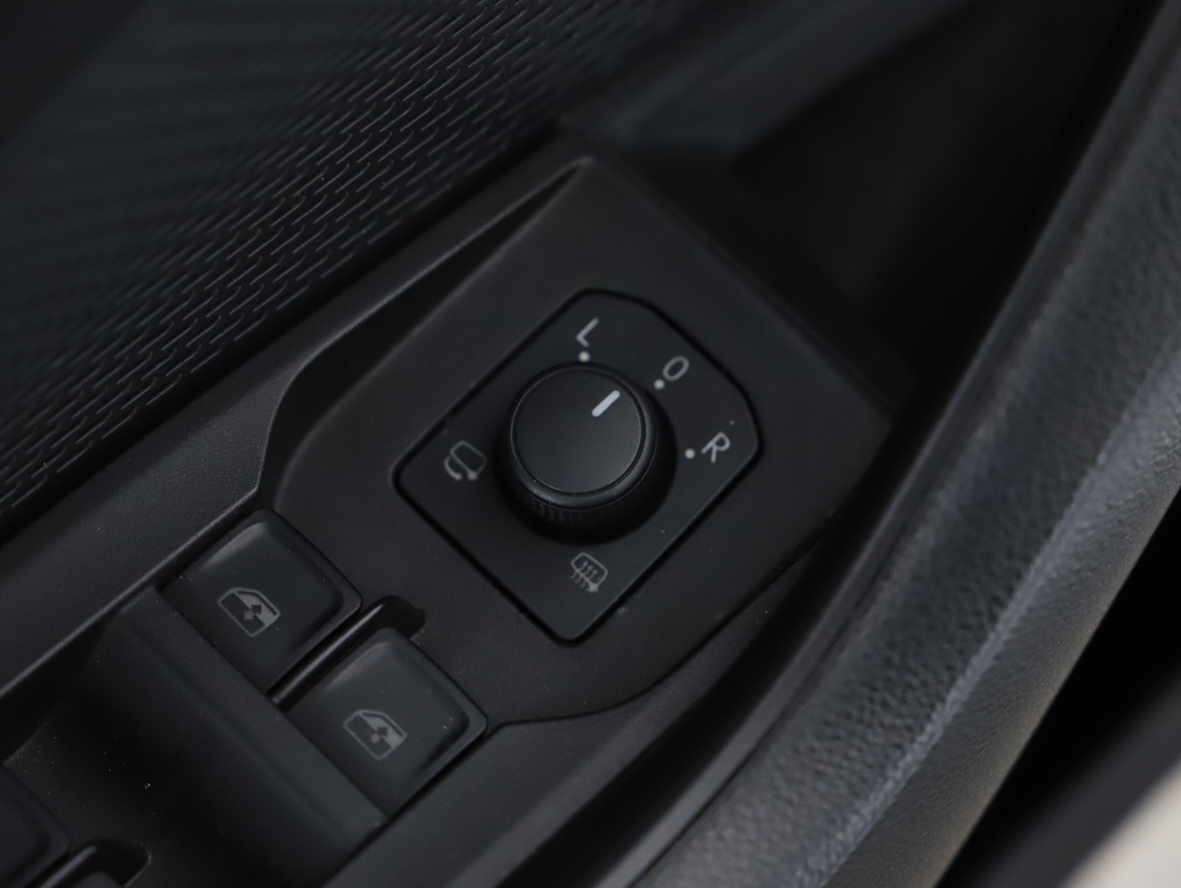 Skoda Octavia Combi 2.0 TDI Scout | Bild 25 von 27