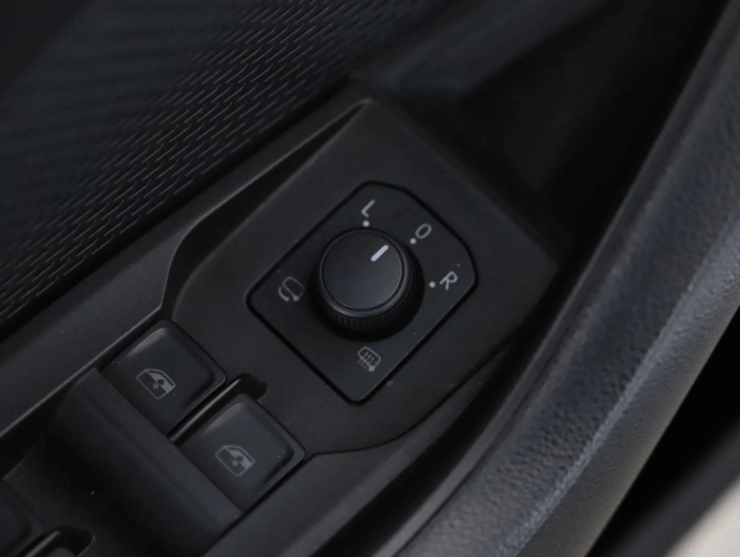 Skoda Octavia Combi 2.0 TDI Scout | Bild 25 von 27