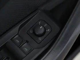 Skoda Octavia Combi 2.0 TDI Scout | Thumbnail 25 von 27