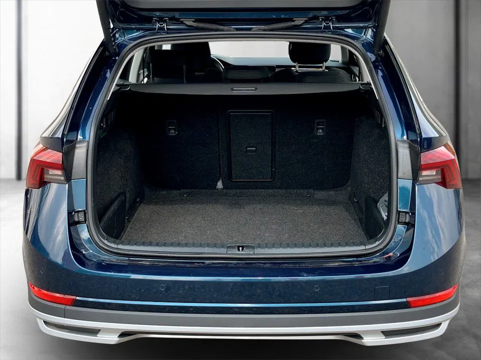 Skoda Octavia Combi 2.0 TDI 4x4 Scout | Bild 26 von 27