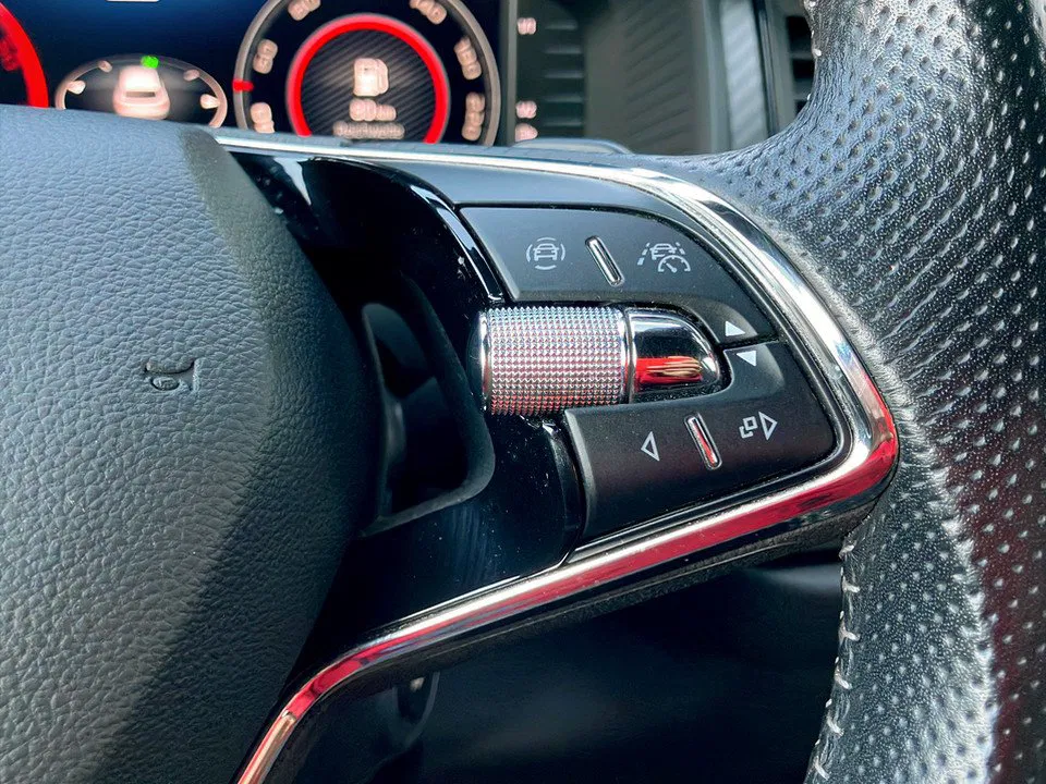 Skoda Kodiaq 2.0 TDI 4x4 Sportline | Bild 15 von 28