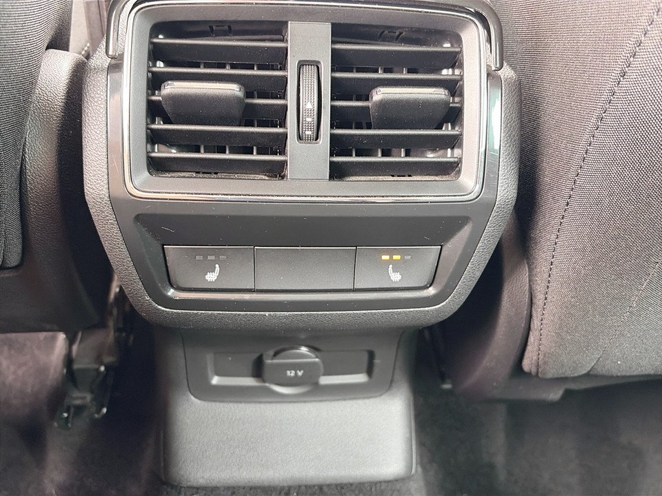 Skoda Karoq 2.0 TDI 4x4 Style SC | Bild 16 von 25