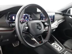 Skoda Octavia Combi 2.0 TDI RS | Thumbnail 9 von 24