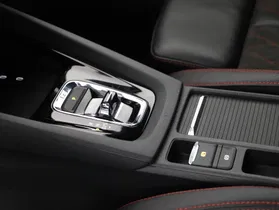 Skoda Octavia Combi 2.0 TDI RS | Thumbnail 17 von 24