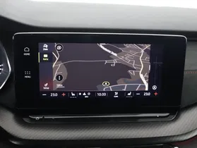 Skoda Octavia Combi 2.0 TDI RS | Thumbnail 14 von 24
