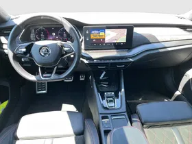 Skoda Octavia Combi 2.0 TDI RS | Thumbnail 22 von 29