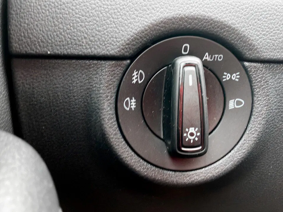 Skoda Octavia Combi 2.0 TDI 4X4 Style DSG | Bild 9 von 28