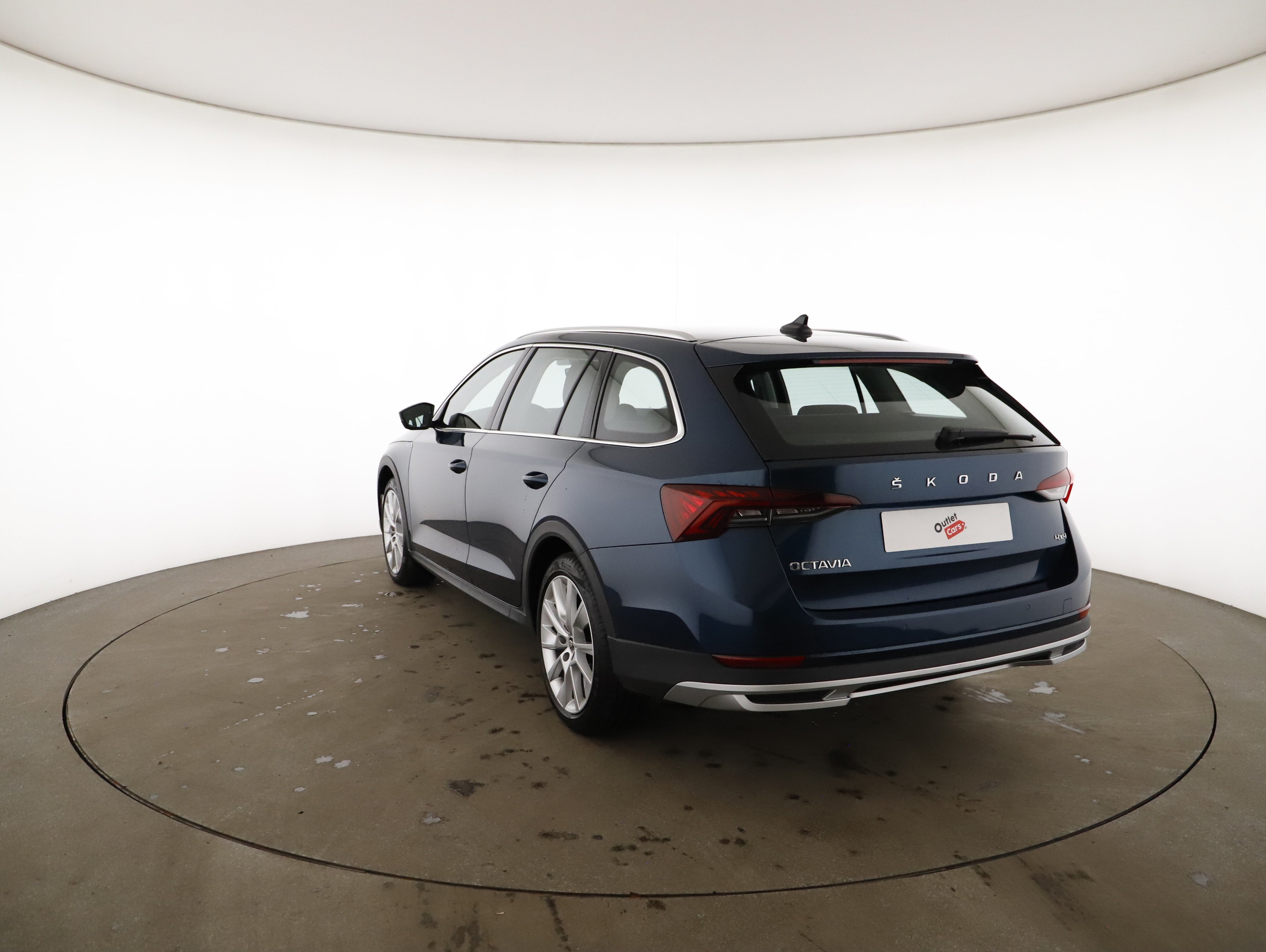 Skoda Octavia Combi 2.0 TDI 4x4 Scout | Bild 3 von 22