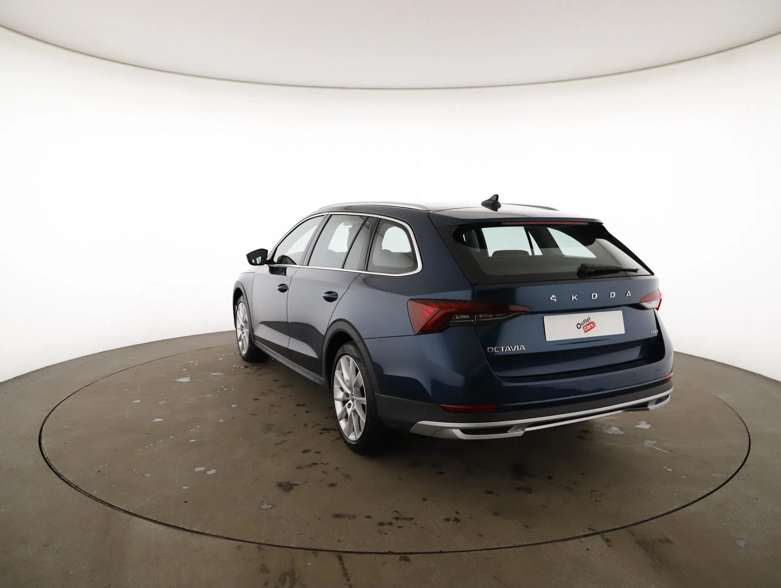 Skoda Octavia Combi 2.0 TDI 4x4 Scout | Bild 3 von 22