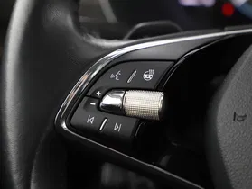 Skoda Octavia Combi Scout 4X4 2.0 TDI DSG | Thumbnail 11 von 23