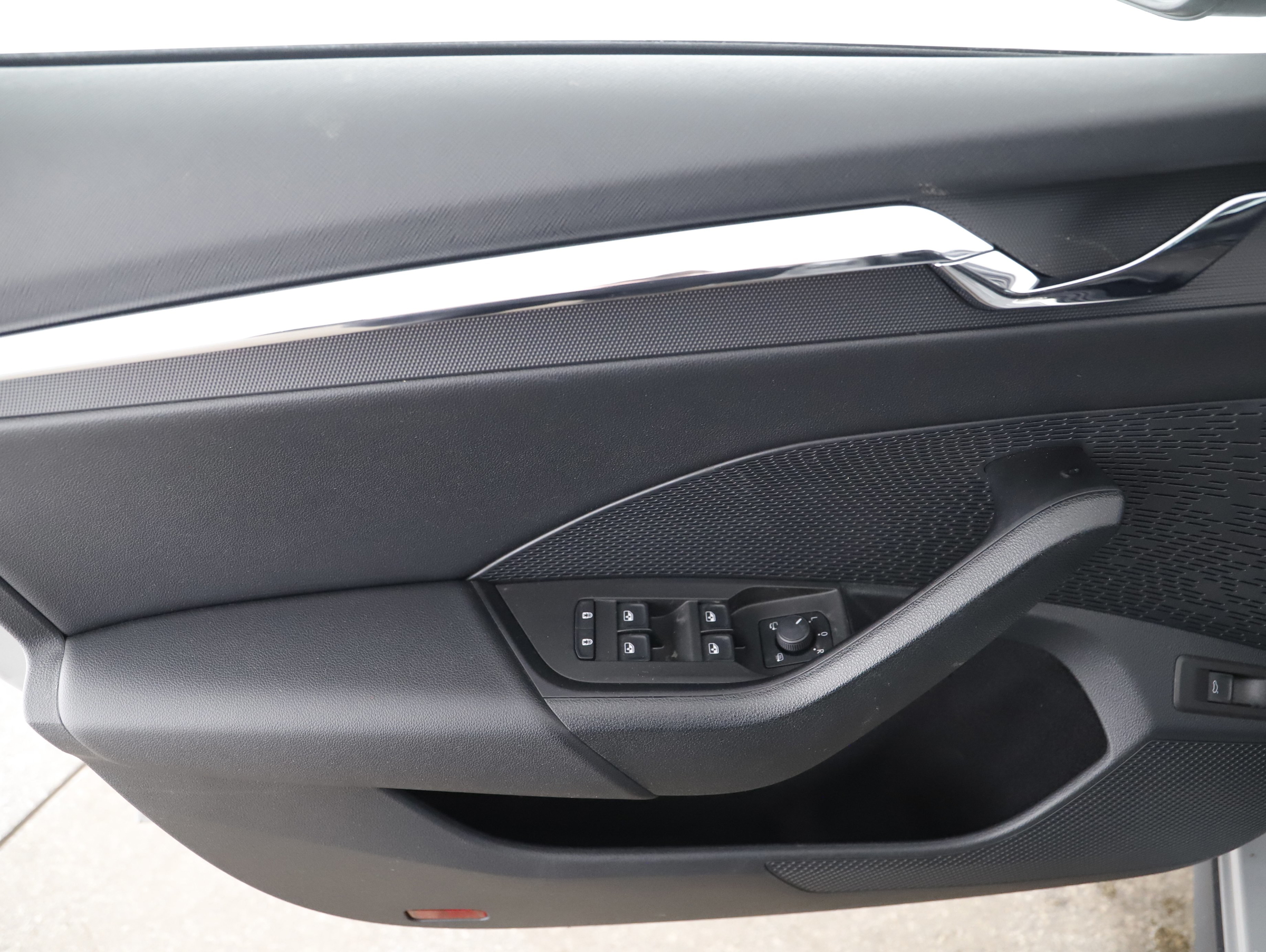 Skoda Octavia Combi Scout 4X4 2.0 TDI DSG | Bild 15 von 23