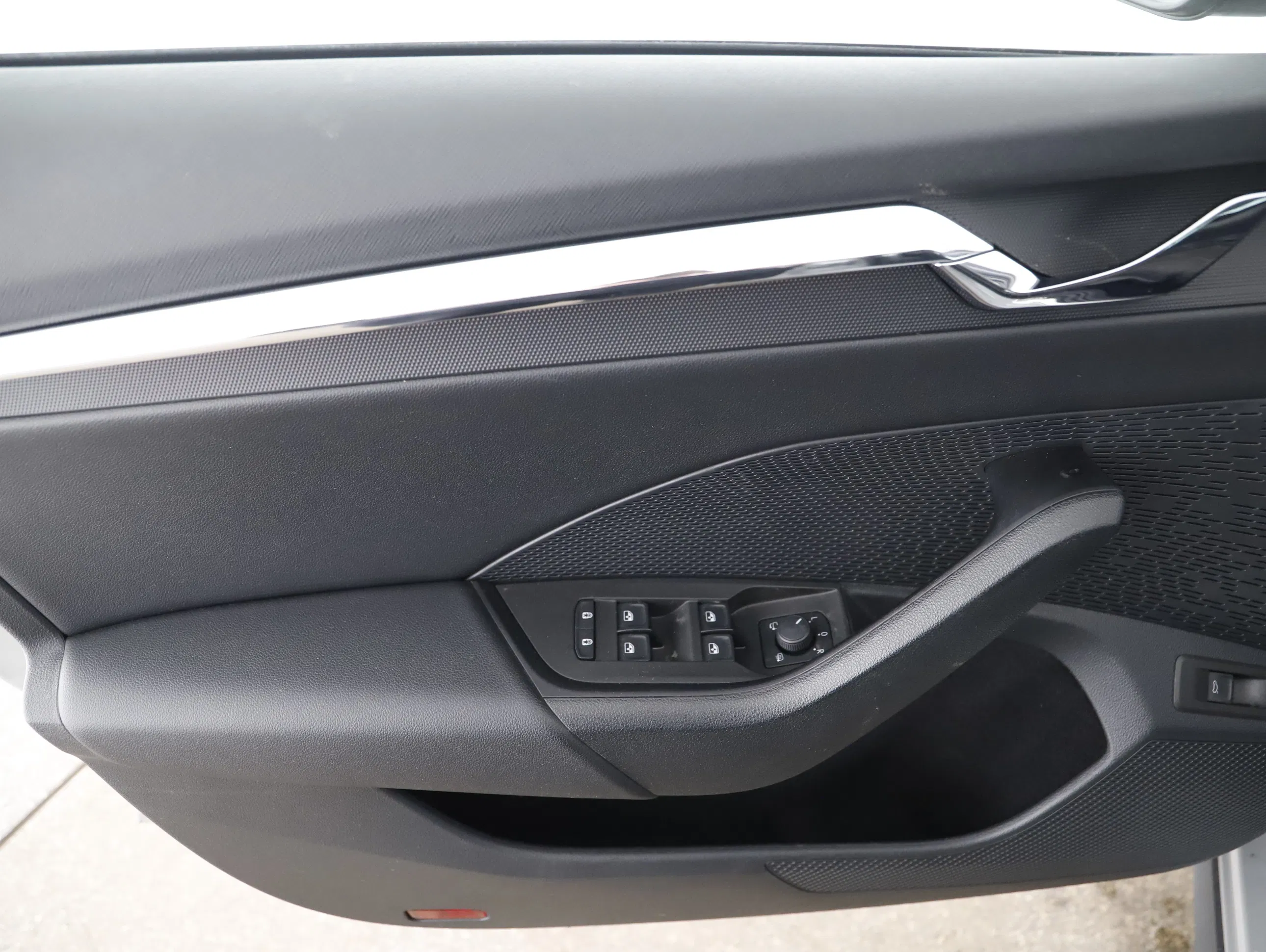 Skoda Octavia Combi Scout 4X4 2.0 TDI DSG | Bild 15 von 23