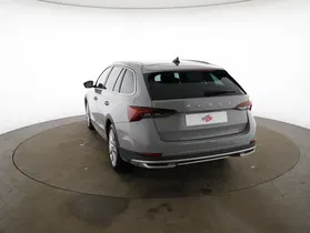 Skoda Octavia Combi Scout 4X4 2.0 TDI DSG | Thumbnail 19 von 23