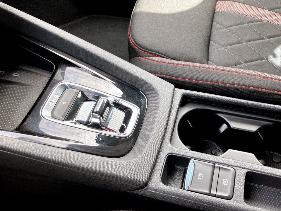 Skoda Octavia Combi 2.0 TDI 4x4 RS | Bild 23 von 26