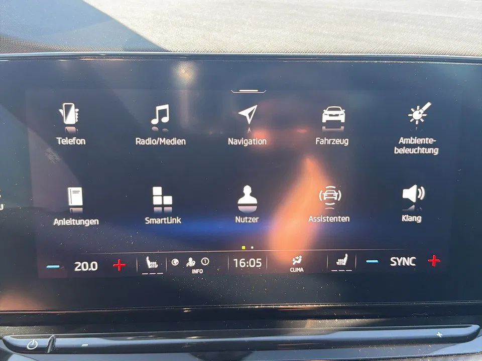 Skoda Octavia Combi 2.0 TDI 4x4 RS | Bild 15 von 19