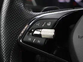 Skoda Octavia Combi 2.0 TDI RS | Thumbnail 10 von 24