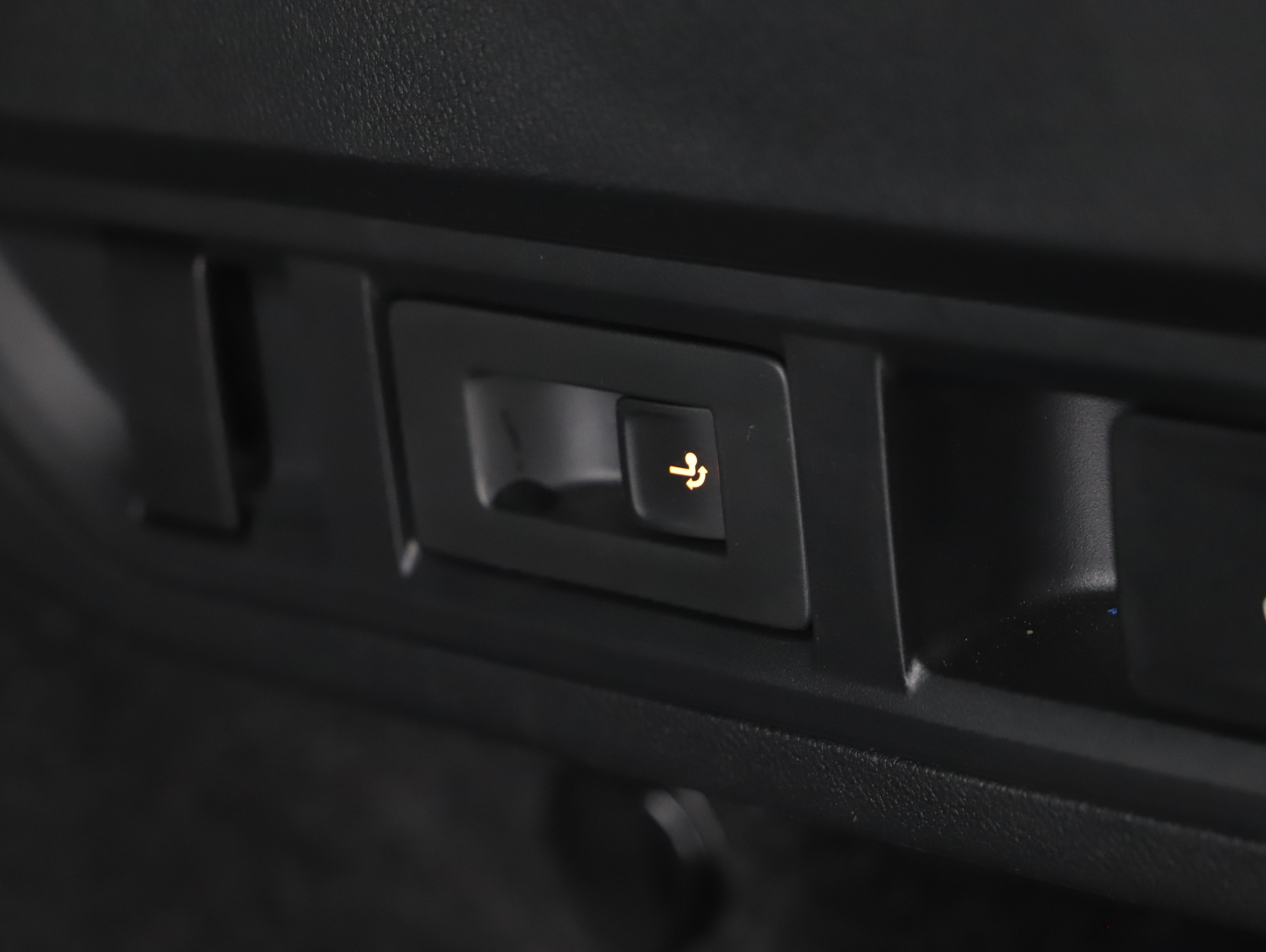 Skoda Octavia Combi 2.0 TDI RS | Bild 22 von 24