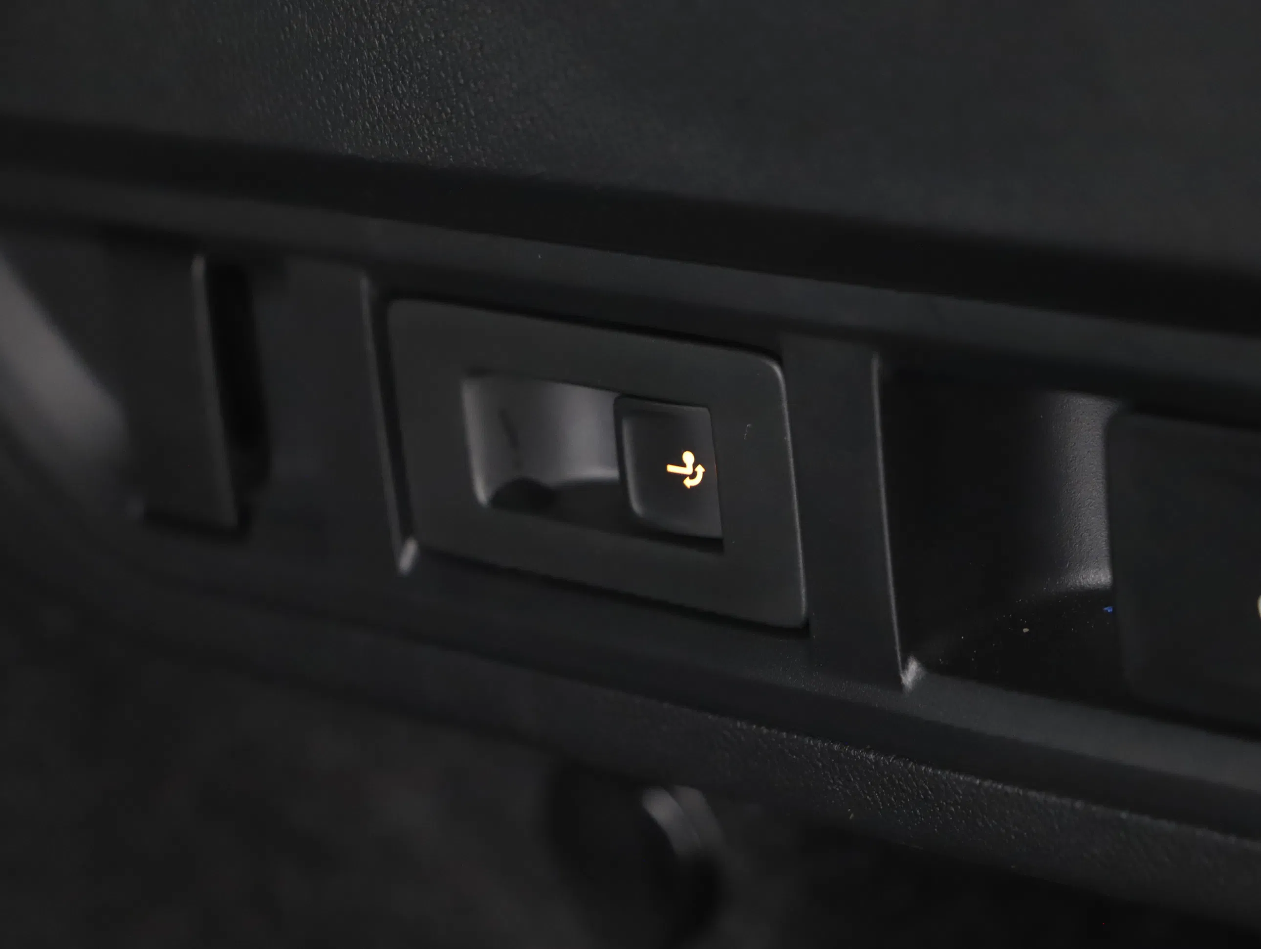 Skoda Octavia Combi 2.0 TDI RS | Bild 22 von 24