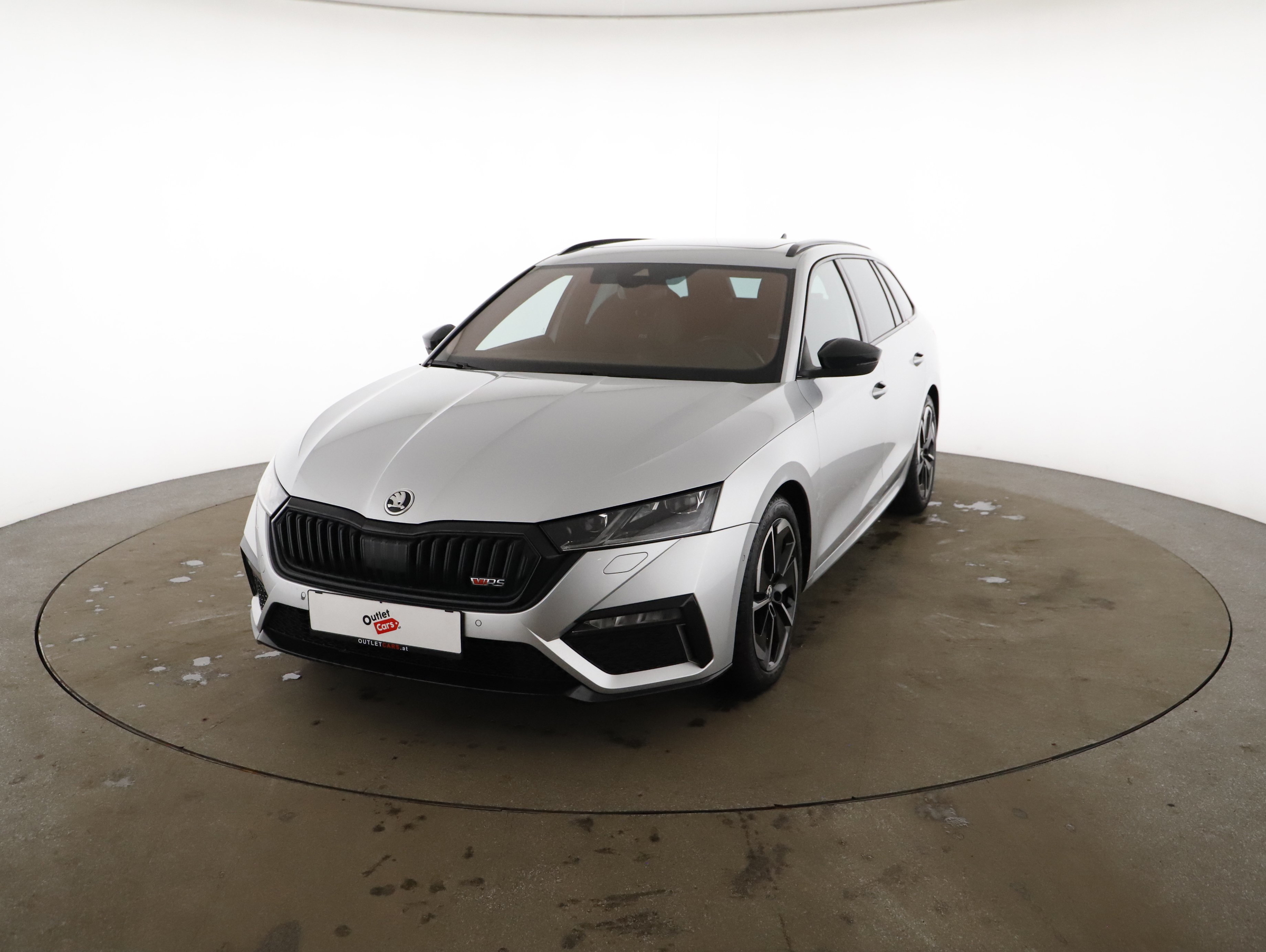 Skoda Octavia Combi 2.0 TDI RS | Bild 2 von 24