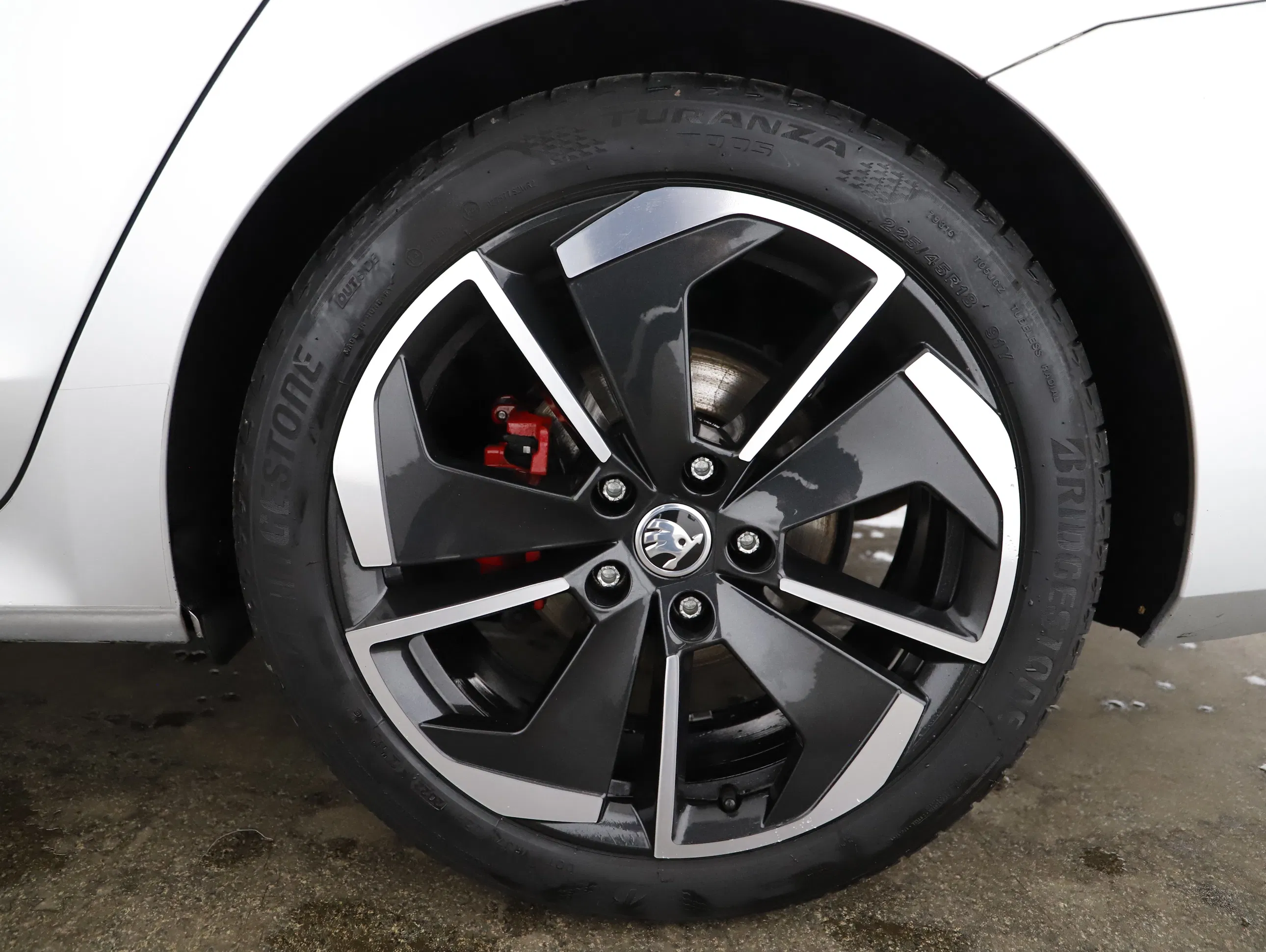 Skoda Octavia Combi 2.0 TDI RS | Bild 4 von 24