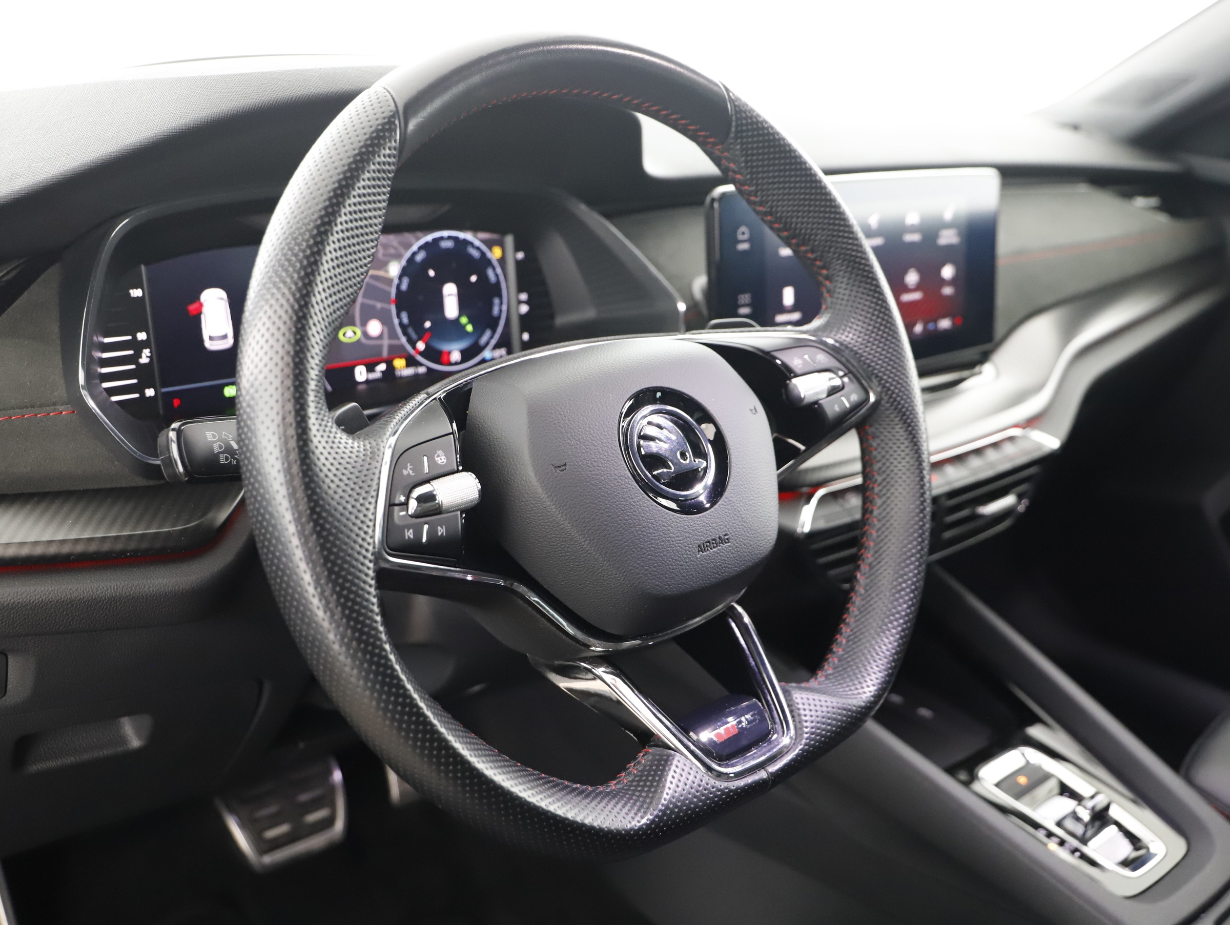 Skoda Octavia Combi 2.0 TDI RS | Bild 8 von 24