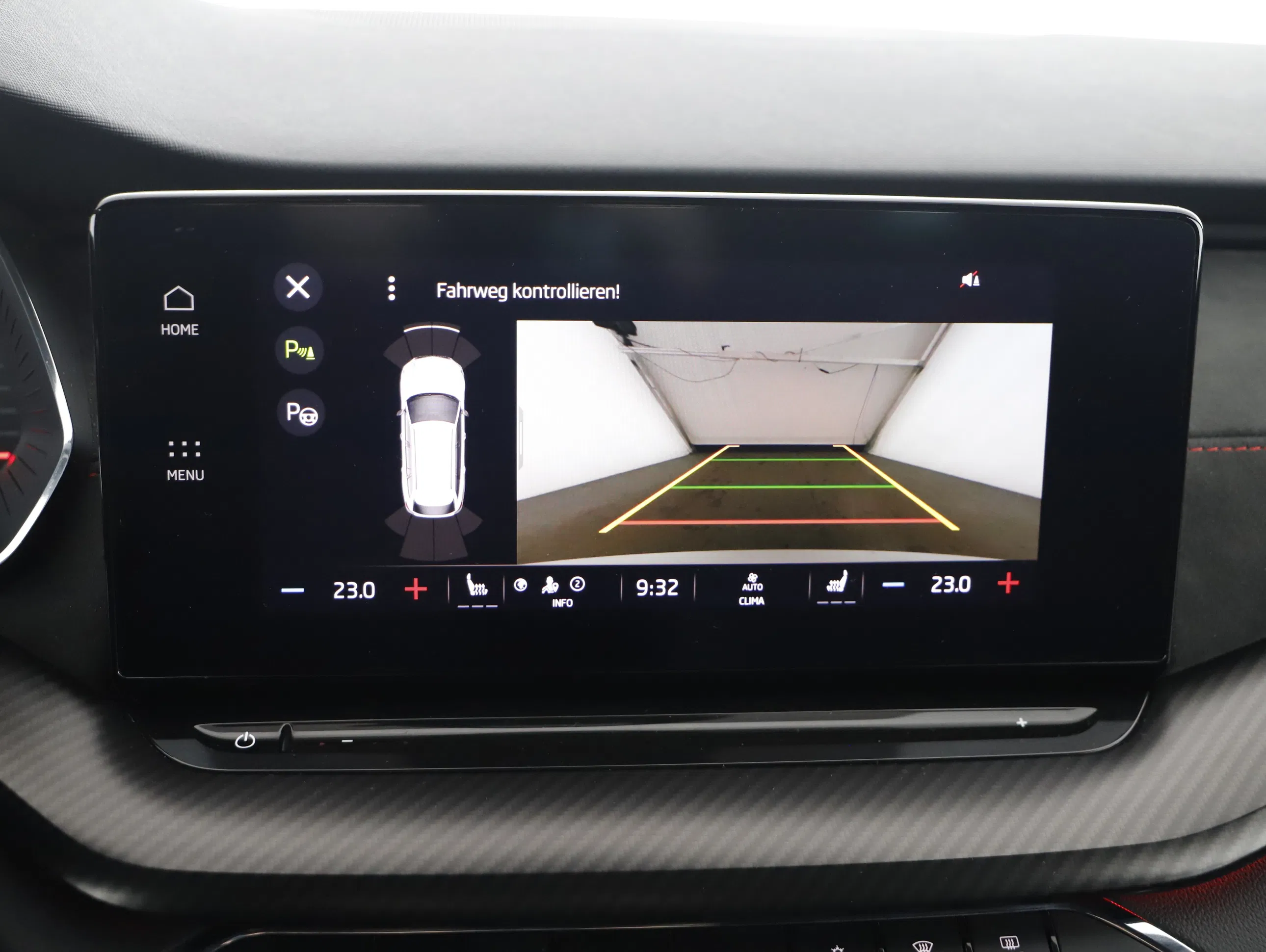 Skoda Octavia Combi 2.0 TDI RS | Bild 18 von 24