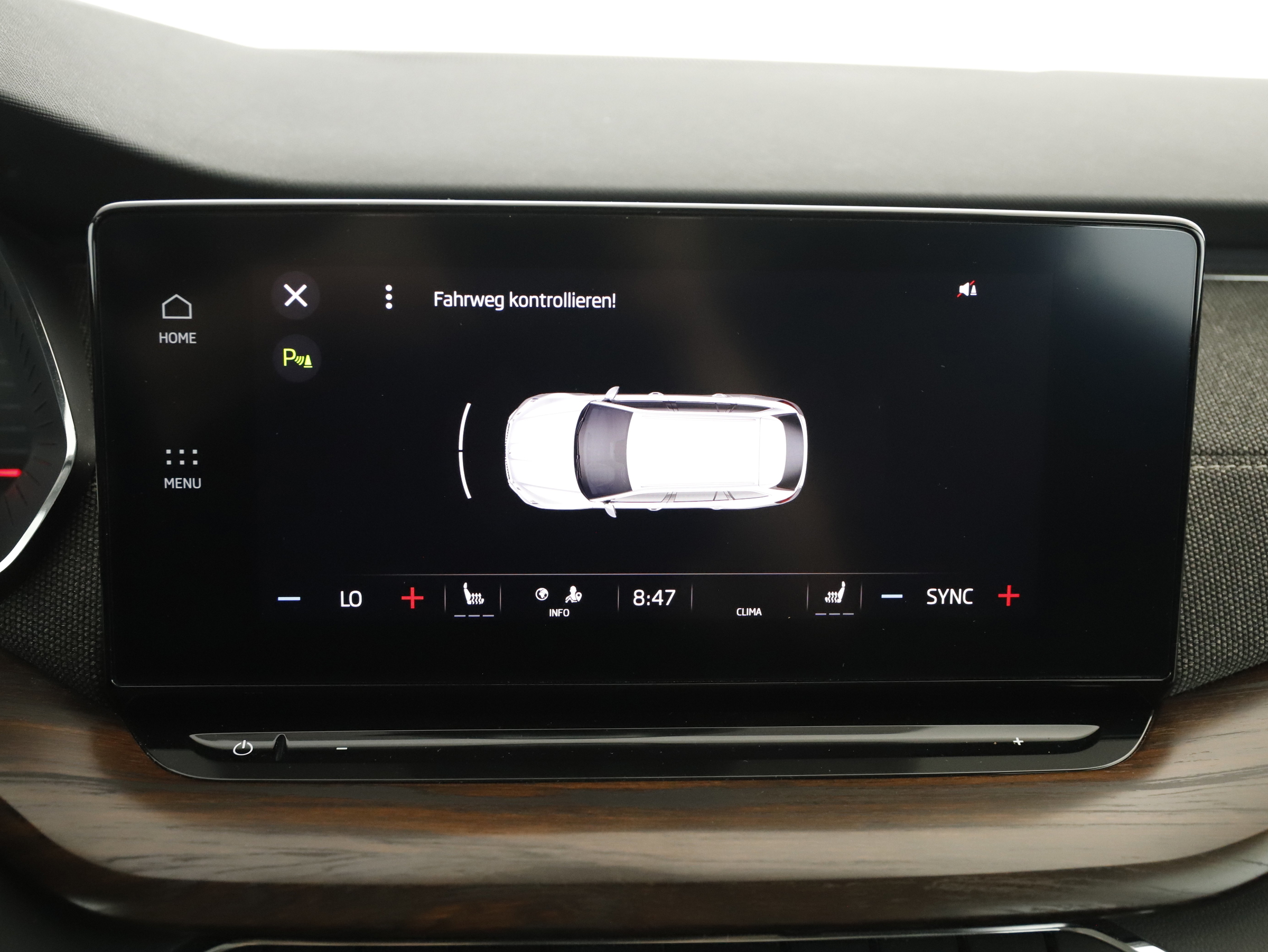 Skoda Octavia Combi 2.0 TDI Scout | Bild 15 von 31