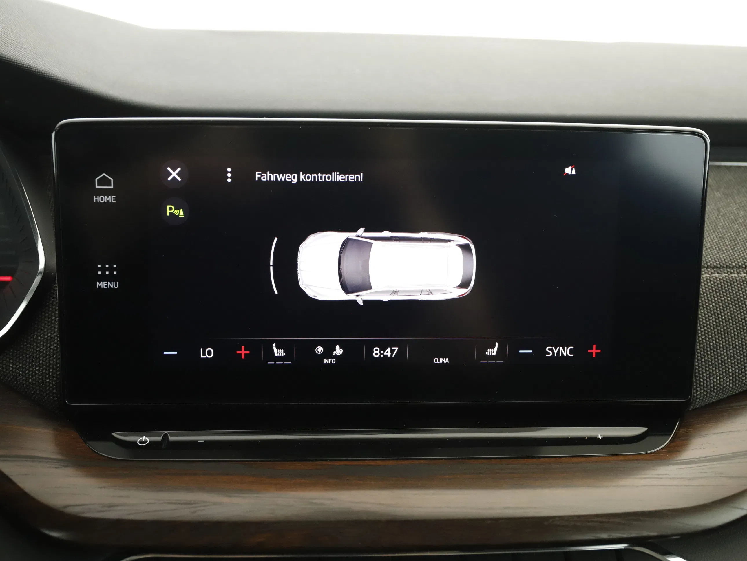 Skoda Octavia Combi 2.0 TDI Scout | Bild 15 von 31