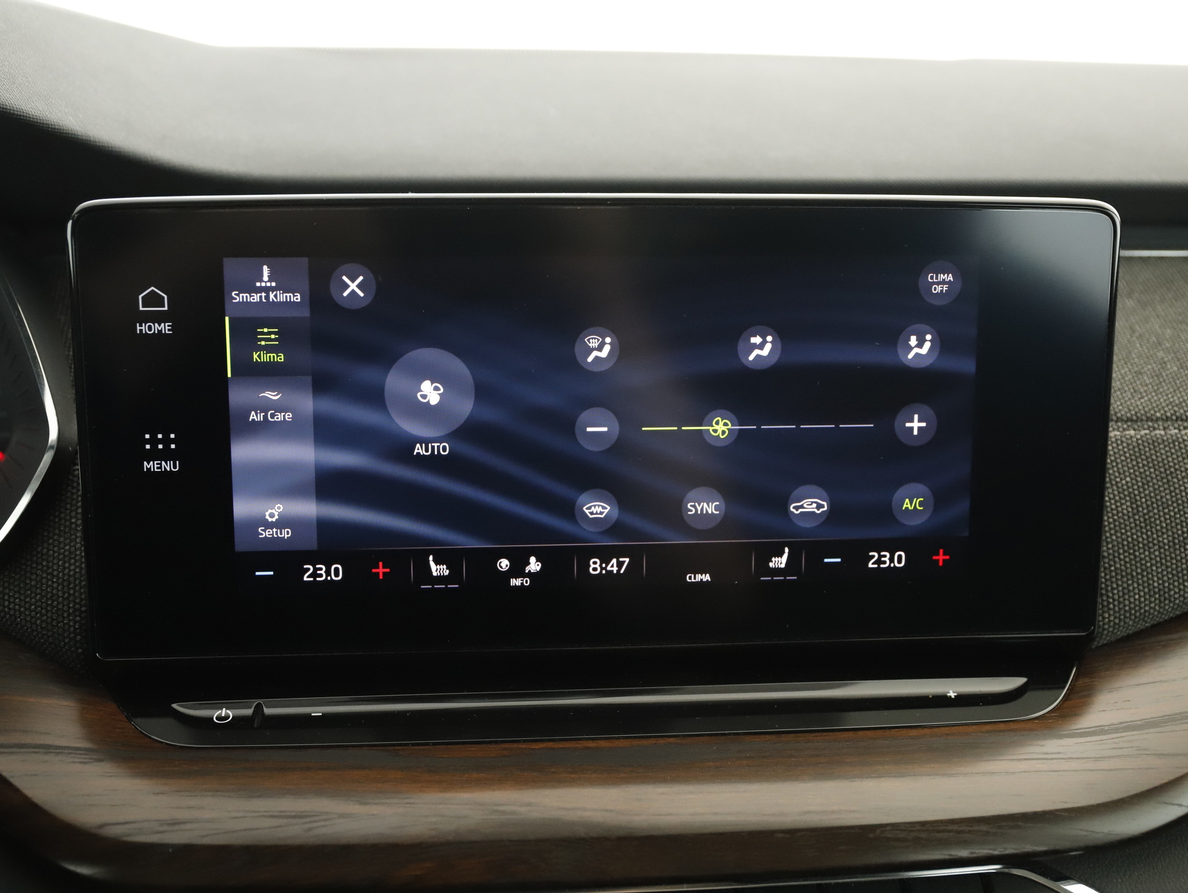 Skoda Octavia Combi 2.0 TDI Scout | Bild 16 von 31