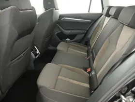 Skoda Octavia Combi 2.0 TDI Scout | Thumbnail 18 von 31