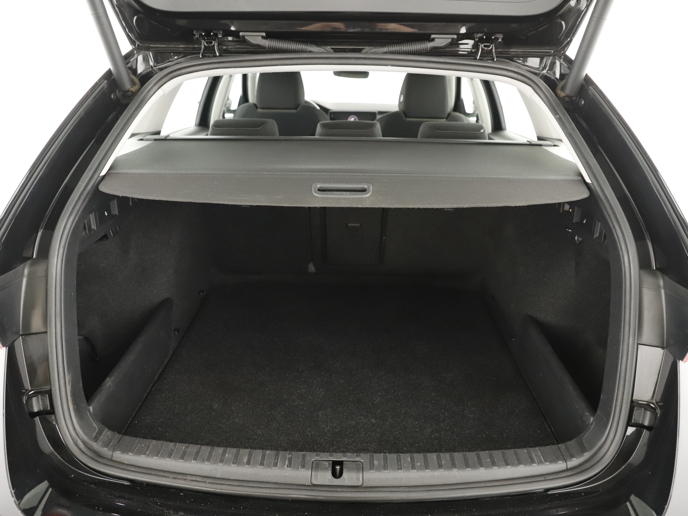 Skoda Octavia Combi 2.0 TDI Scout | Bild 19 von 31