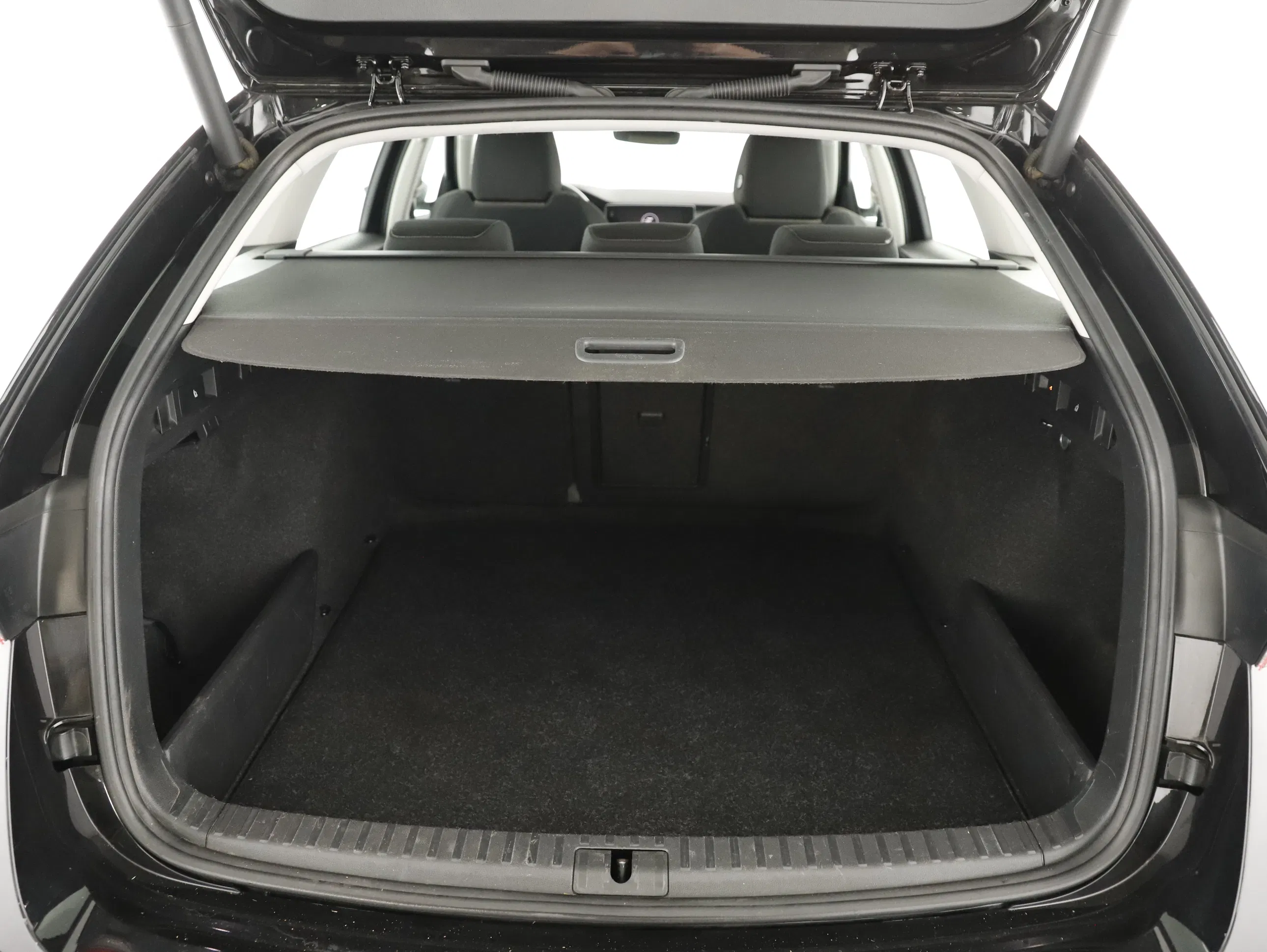 Skoda Octavia Combi 2.0 TDI Scout | Bild 19 von 31