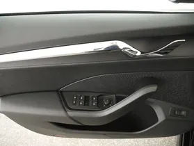 Skoda Octavia Combi 2.0 TDI Scout | Thumbnail 3 von 31