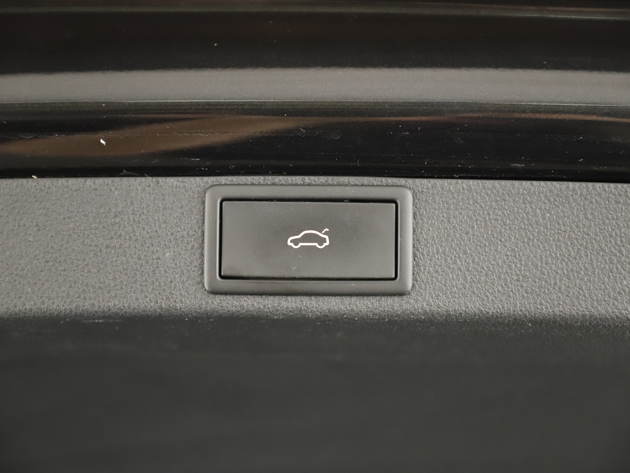 Skoda Octavia Combi 2.0 TDI Scout | Bild 20 von 31