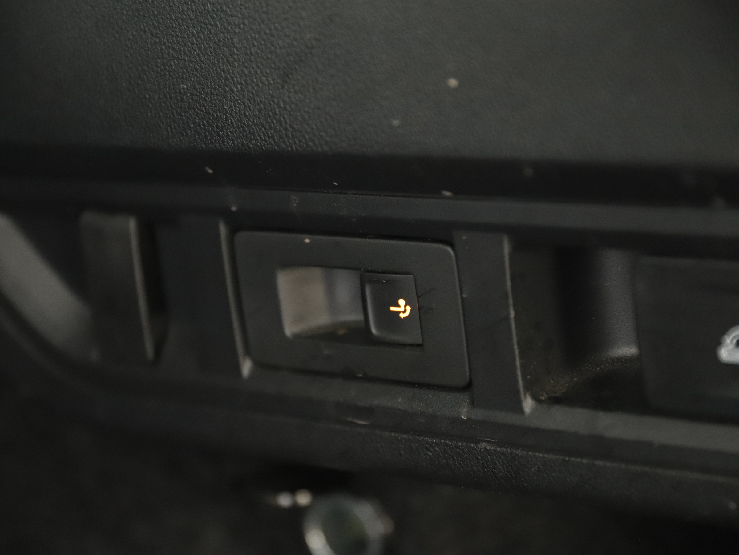 Skoda Octavia Combi 2.0 TDI Scout | Bild 22 von 31