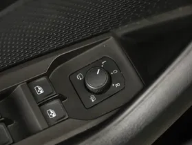 Skoda Octavia Combi 2.0 TDI Scout | Thumbnail 4 von 31