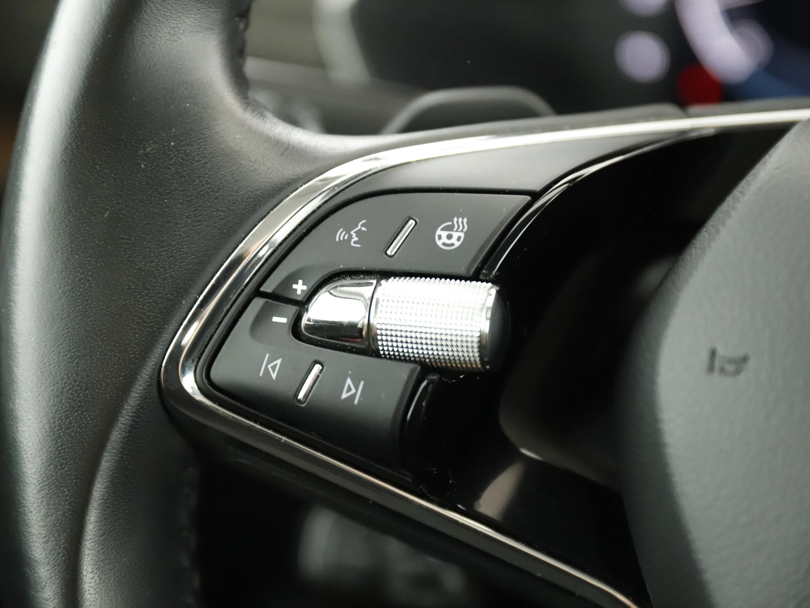 Skoda Octavia Combi 2.0 TDI Scout | Bild 10 von 31