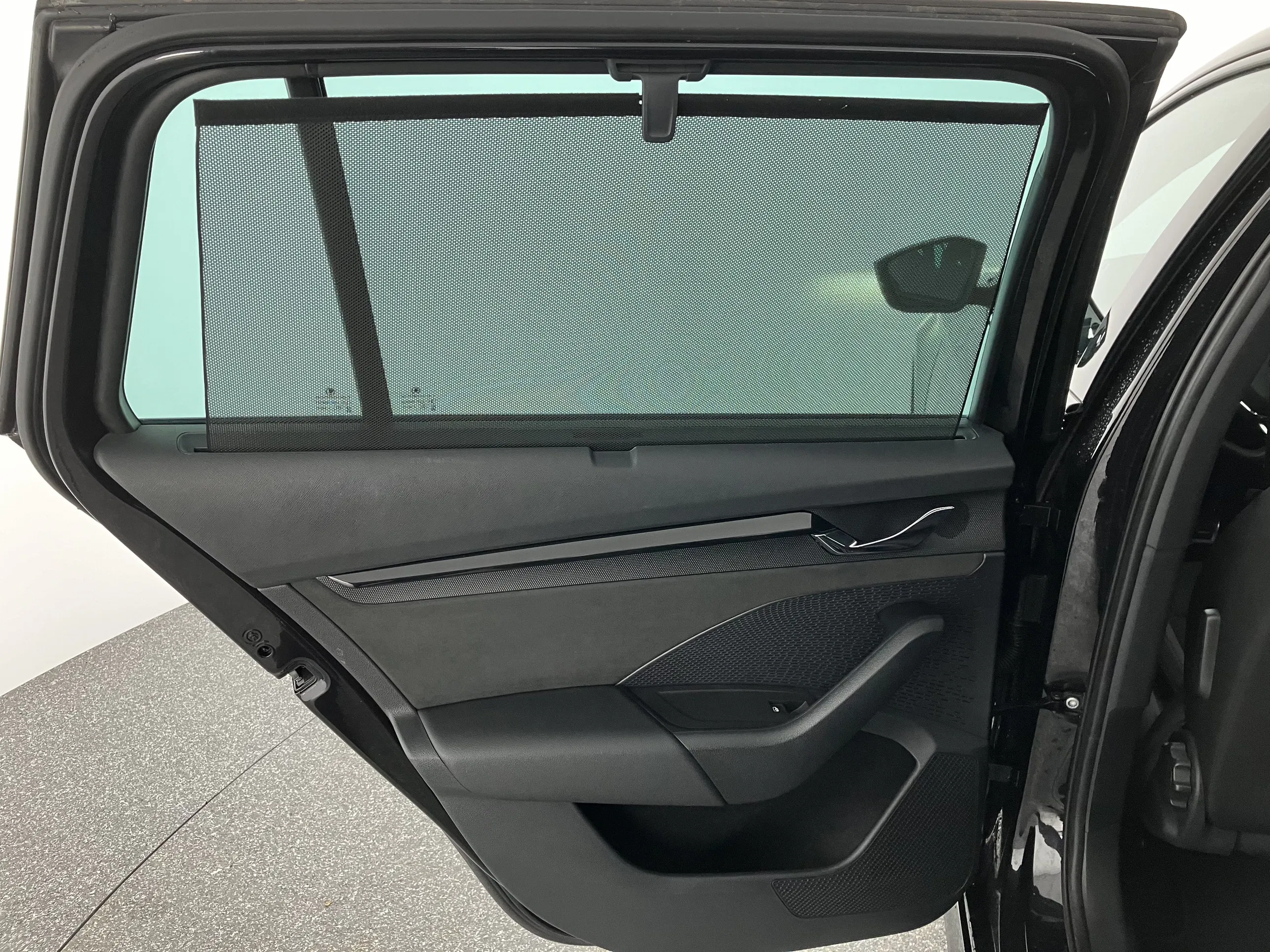 Skoda Octavia Combi 2.0 TDI RS | Bild 12 von 31