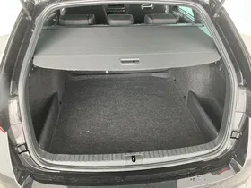 Skoda Octavia Combi 2.0 TDI RS | Thumbnail 14 von 31