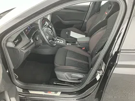 Skoda Octavia Combi 2.0 TDI RS | Thumbnail 17 von 31