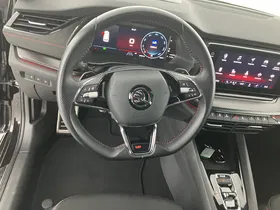 Skoda Octavia Combi 2.0 TDI RS | Thumbnail 18 von 31