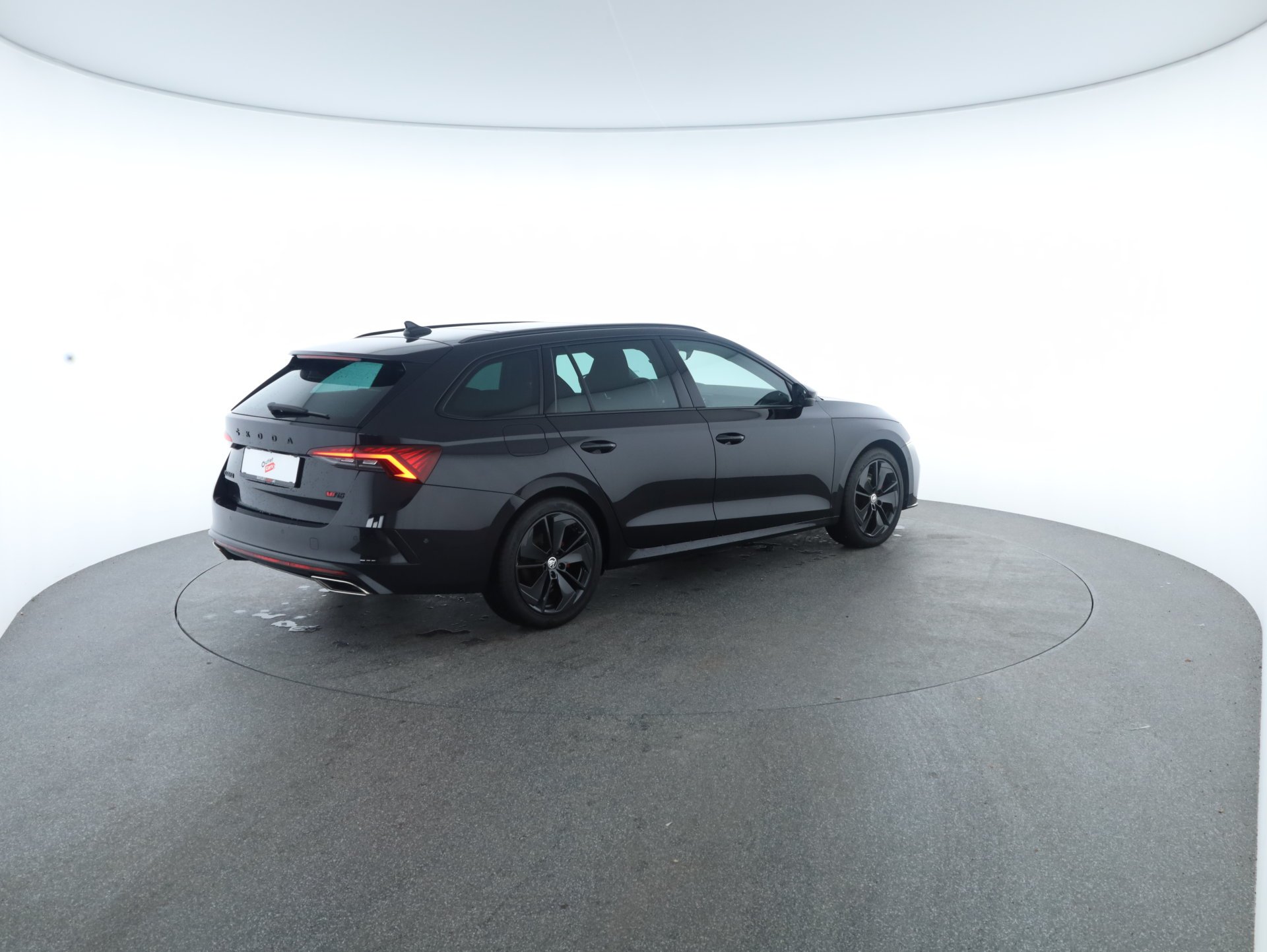 Skoda Octavia Combi 2.0 TDI RS | Bild 31 von 31