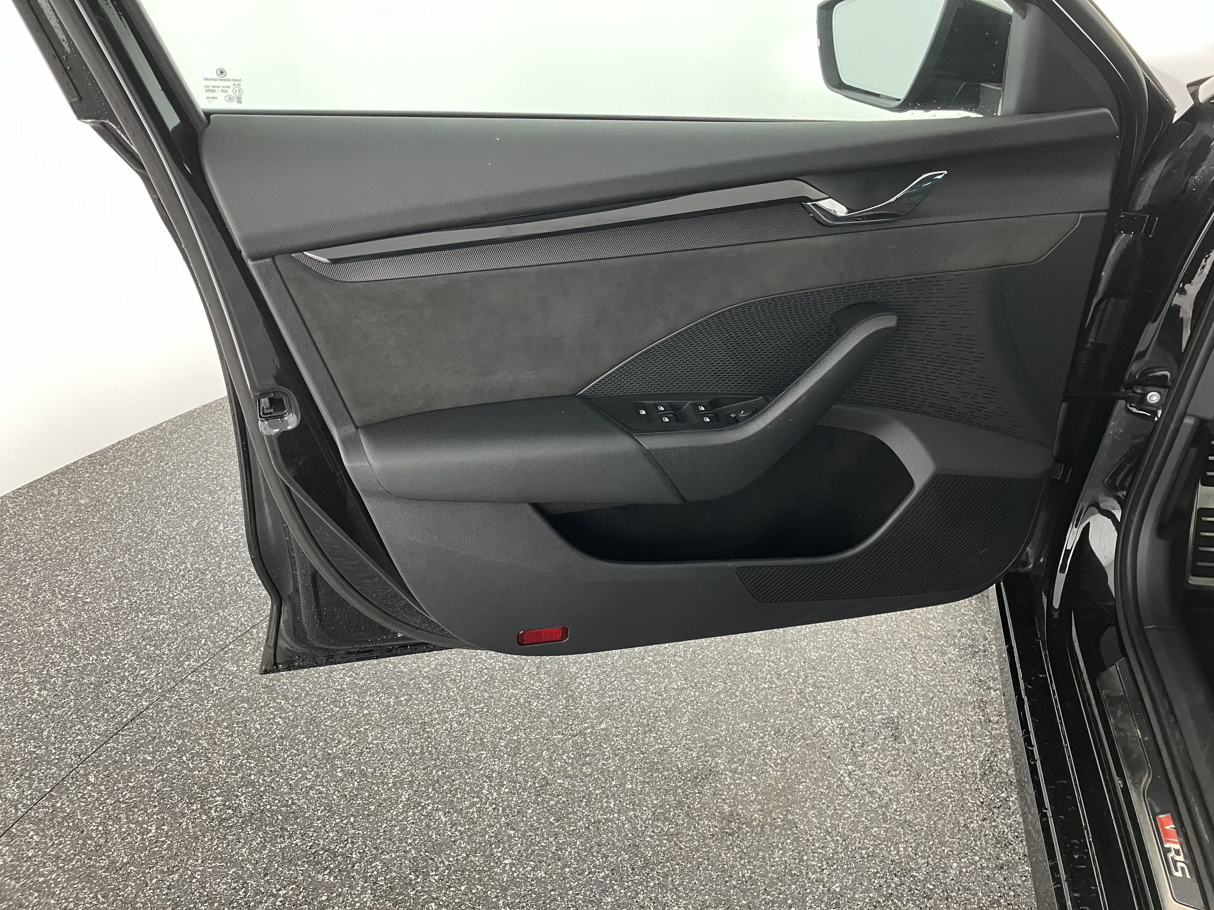 Skoda Octavia Combi 2.0 TDI RS | Bild 5 von 31