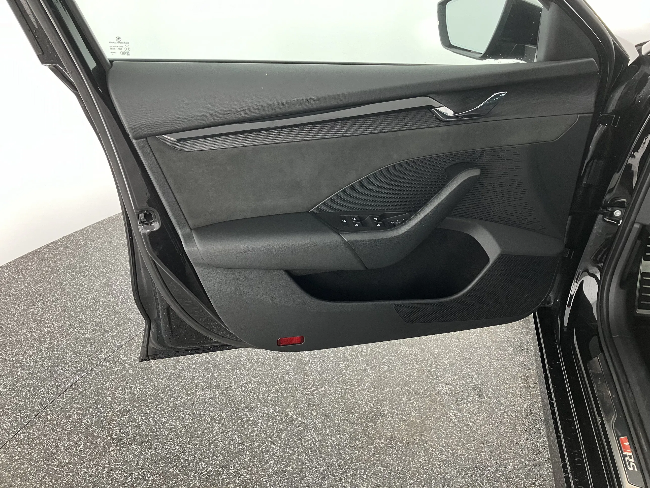 Skoda Octavia Combi 2.0 TDI RS | Bild 5 von 31