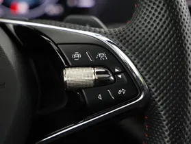 Skoda Octavia Combi 2.0 TDI RS | Thumbnail 12 von 25