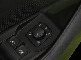 Skoda Octavia Combi 2.0 TDI RS | Thumbnail 16 von 25